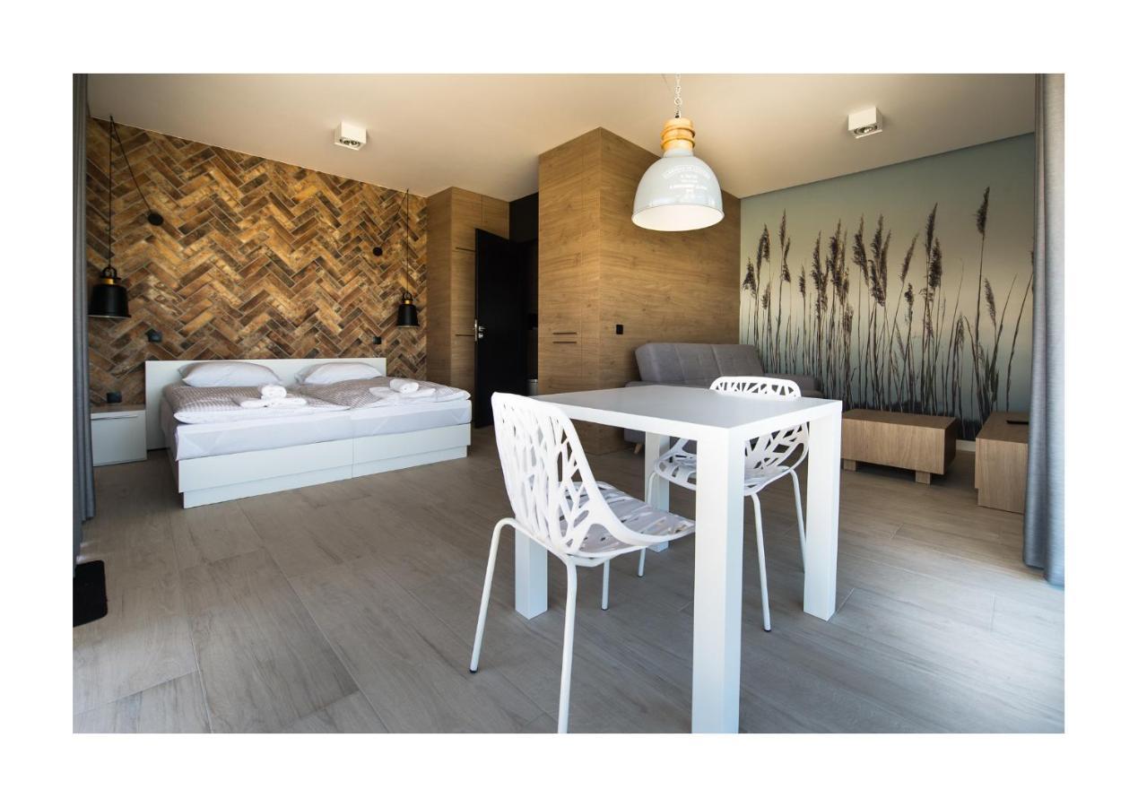 Hotel Ros Pisz Ngoại thất bức ảnh