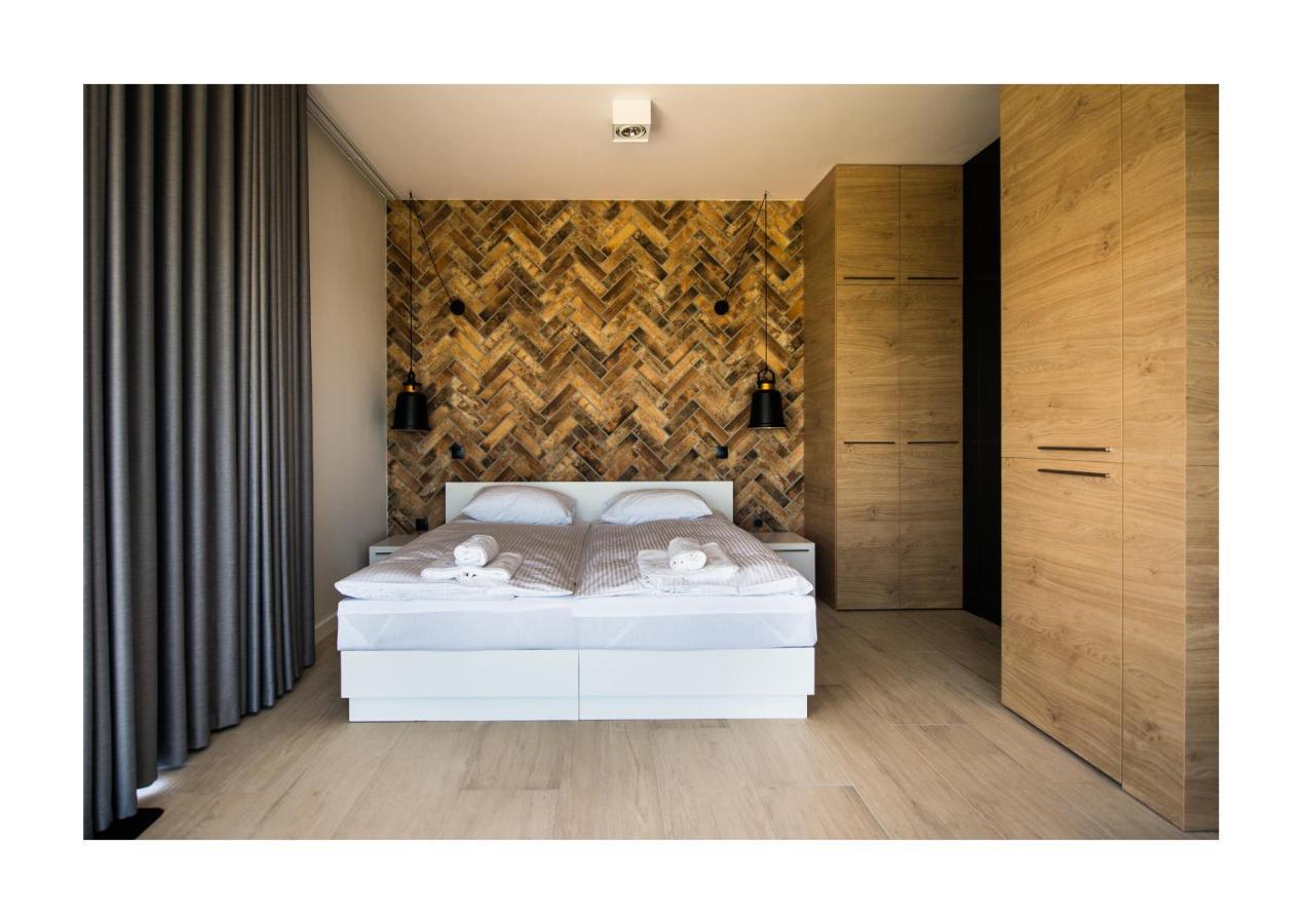 Hotel Ros Pisz Ngoại thất bức ảnh