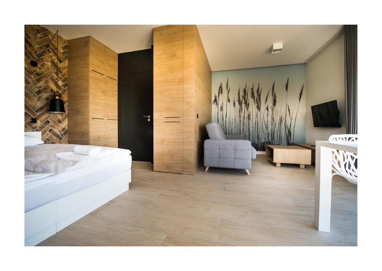Hotel Ros Pisz Ngoại thất bức ảnh