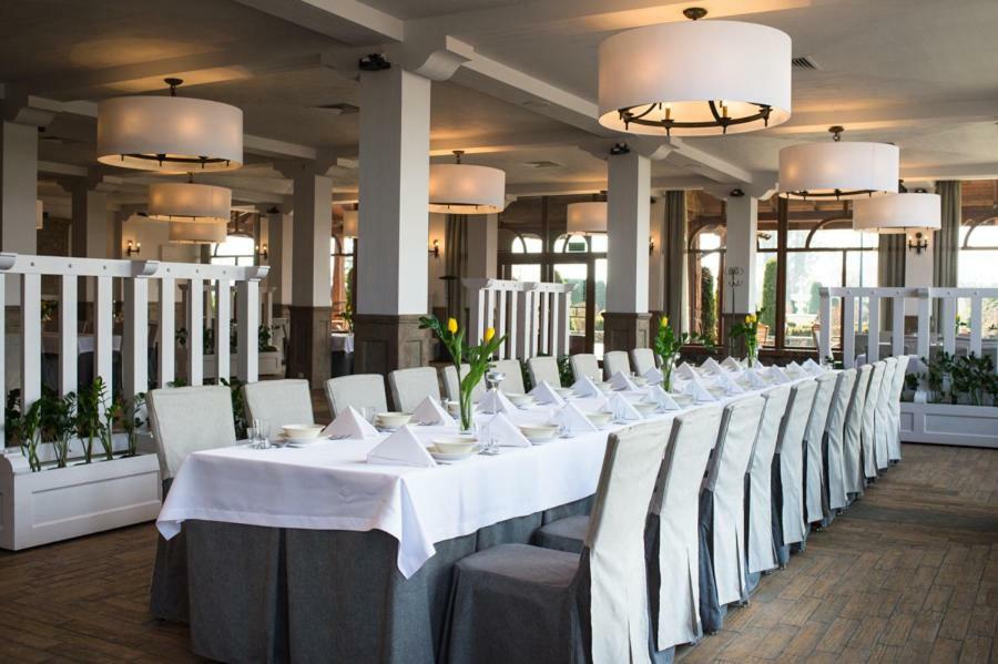 Hotel Ros Pisz Ngoại thất bức ảnh