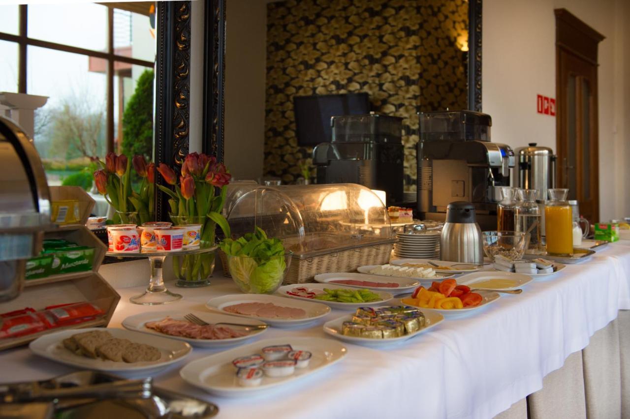 Hotel Ros Pisz Ngoại thất bức ảnh